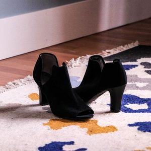 Life Stride Coana Medium/Wide Bootie - Black